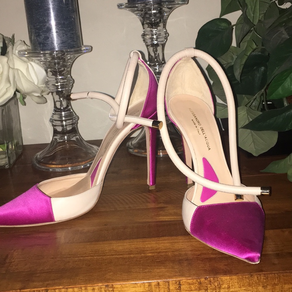 Beautiful Satin pink Alessandro Dell’acqua pumps.